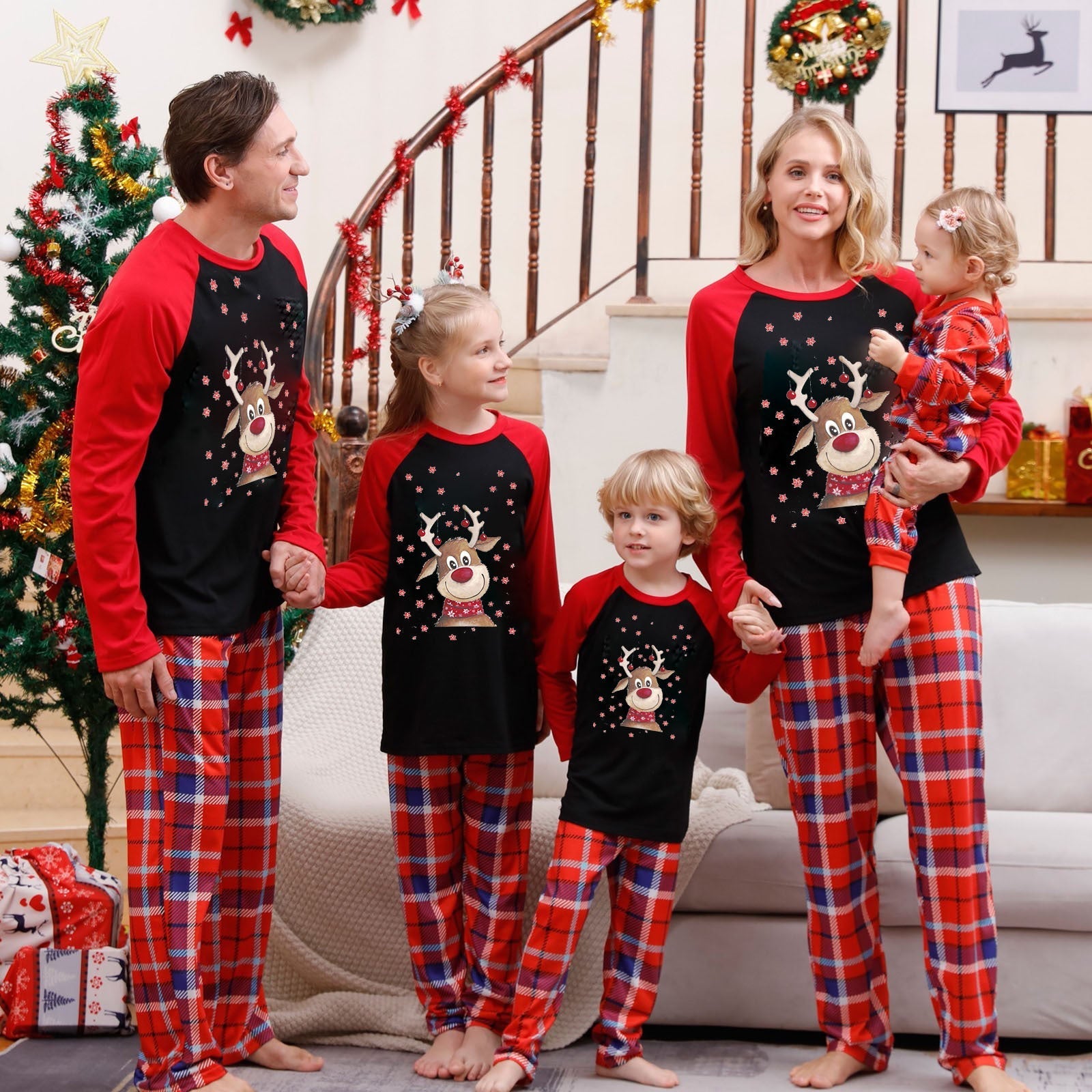 Reindeer Christmas Plaid Pattern Family Matching Pajamas Sets (with Pet's dog clothes)