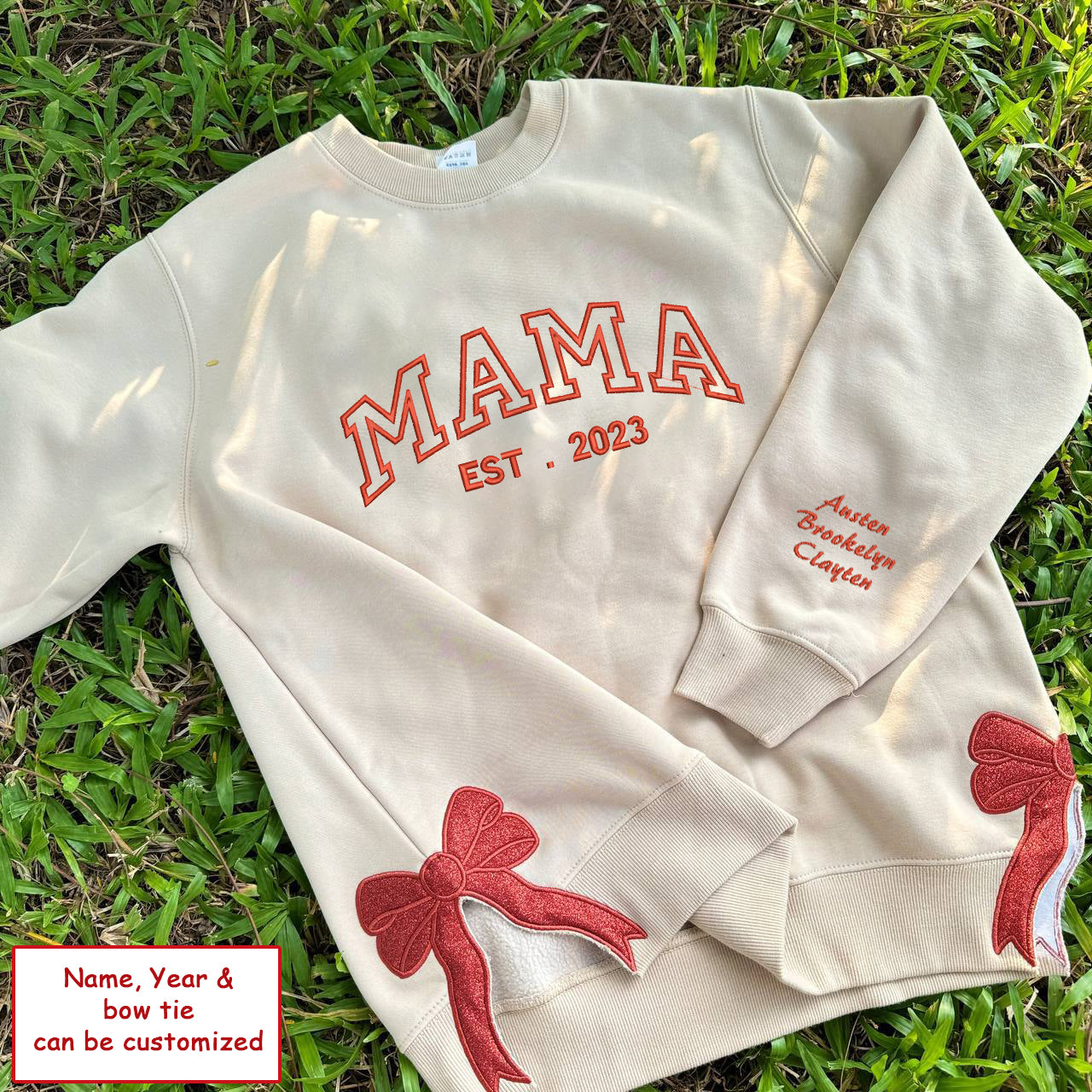 Sweat-shirt à capuche et nœud à paillettes personnalisé avec texte brodé personnalisé de Noël et prénoms d'enfants sur la manche